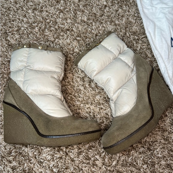 Moncler shoes size 9 very comfy and sty - Picture 3 of 9